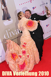 DIVA 2010 - Deutscher Entertainment Preis - Preisverleihung im Hotel Bayerischer Hof am 26.01.2010. Preisträger u.a. Roger Moore (Foto: MartiN Schmitz